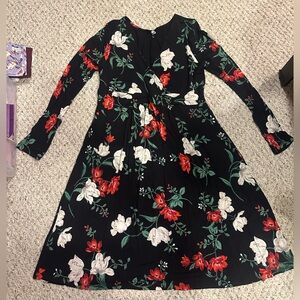 Old Navy maternity Black Floral Long-Sleeve Dress with Red & White Flowers